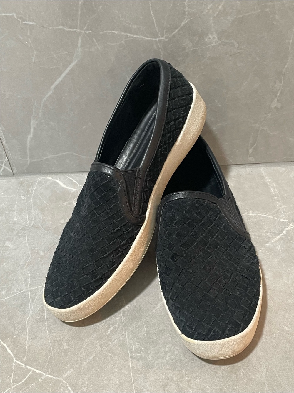 Cole Haan Women's Black Woven Slip-On Flats Round Toe Leather Size 8.5 B - Picture 2 of 8